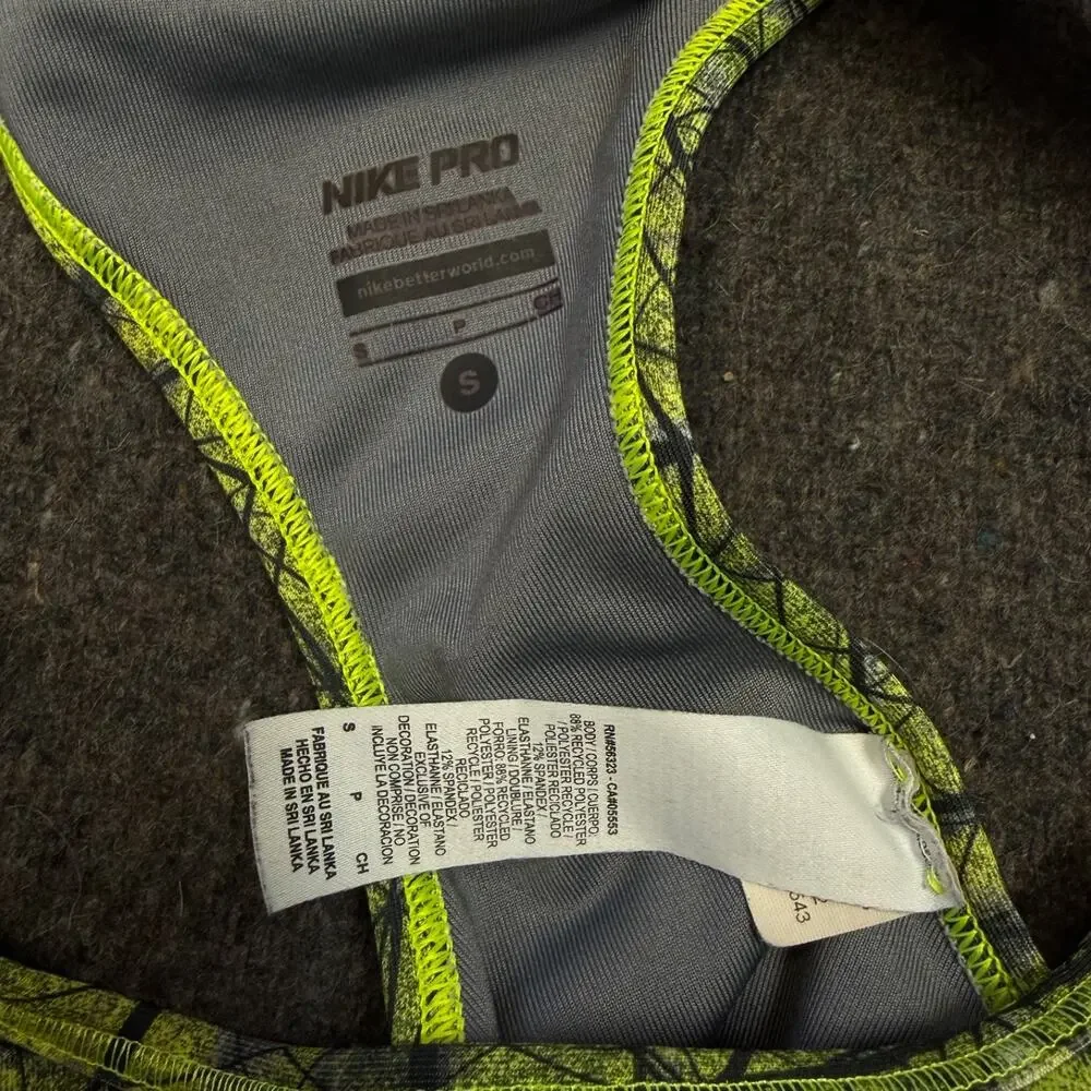 Nike Pro S women’s green Geometric abstract tank top bra activewear outdoor gym